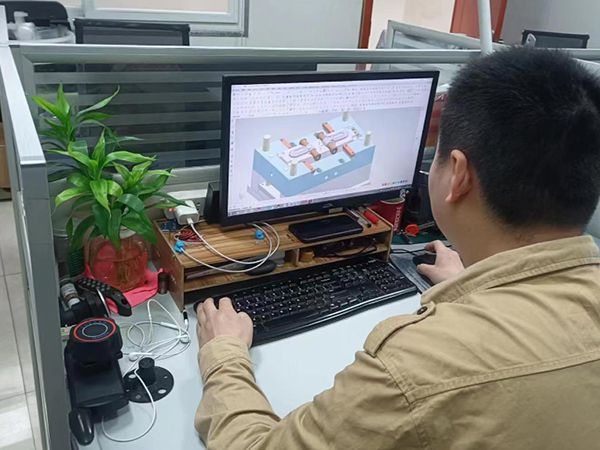 Desain Cetakan & Pemilihan Bahan
